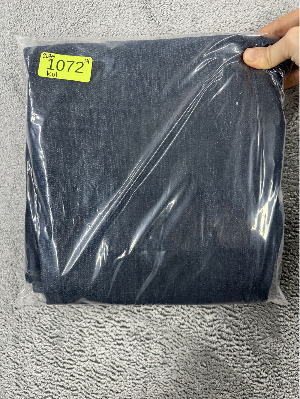 KUT from the Kloth Farrah Baby Bootcut Jeans Blue Denim Casual Retro - Picture 8 of 8